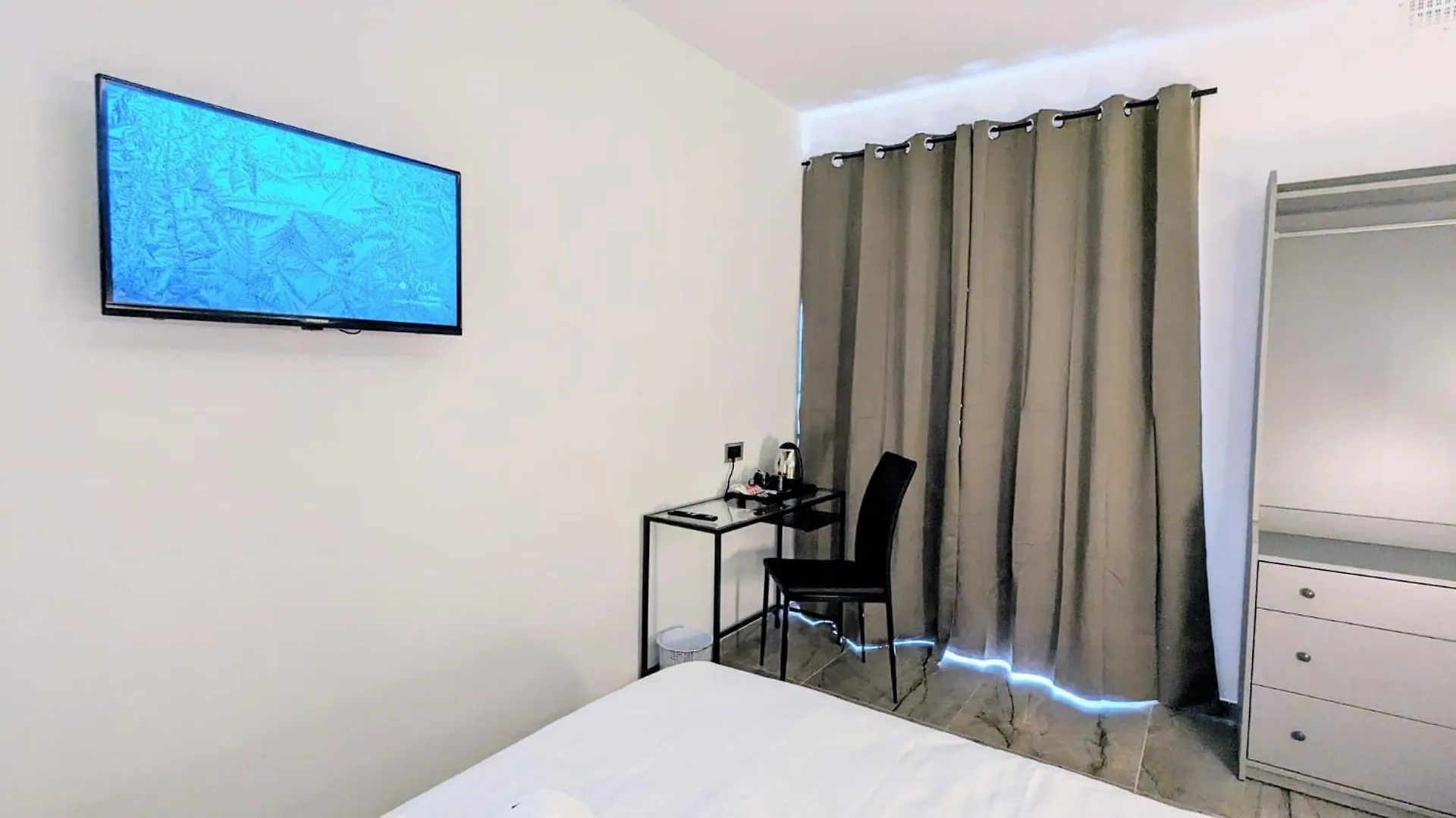 De La Croix Hotel Saint Julian's